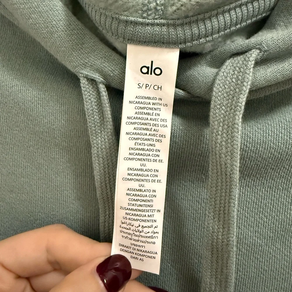 ALO Yoga Accolade Hoodie Size Small - Botanical Green Limited Color - NWOT - Picture 4 of 5
